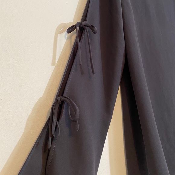 Aritzia Wilfred blouse - Picture 4 of 4